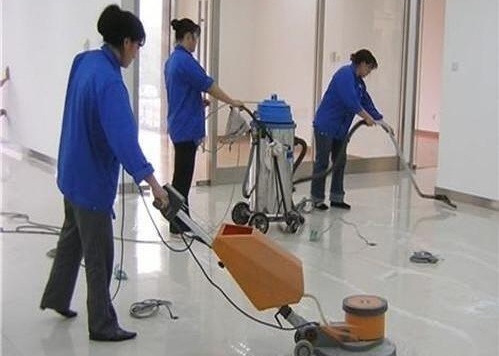 深圳地毯清洗公司，剖析�k公室地毯清洗的���小妙招